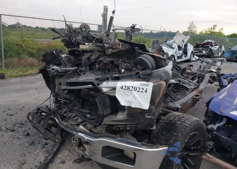 2018 Ford F150 Supercrew из США, поврежденный, VIN 1FTEW1EB0JKD84498